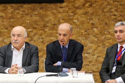 88 BİLİM İNSANI, 14 OTURUM, 68 TEBLİĞ II. BAFRA SEMPOZYUMU SONA ERDİ